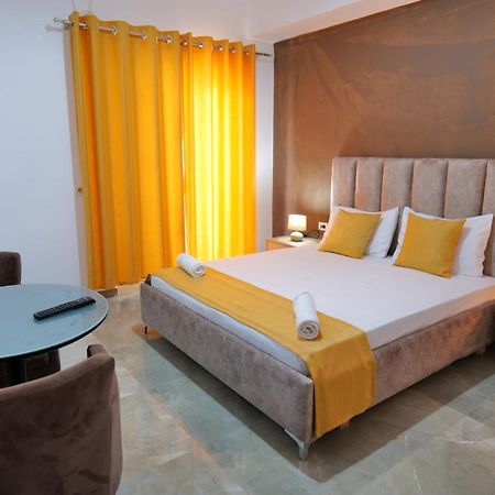 Hotel Adi-Vera Sarandë Eksteriør bilde