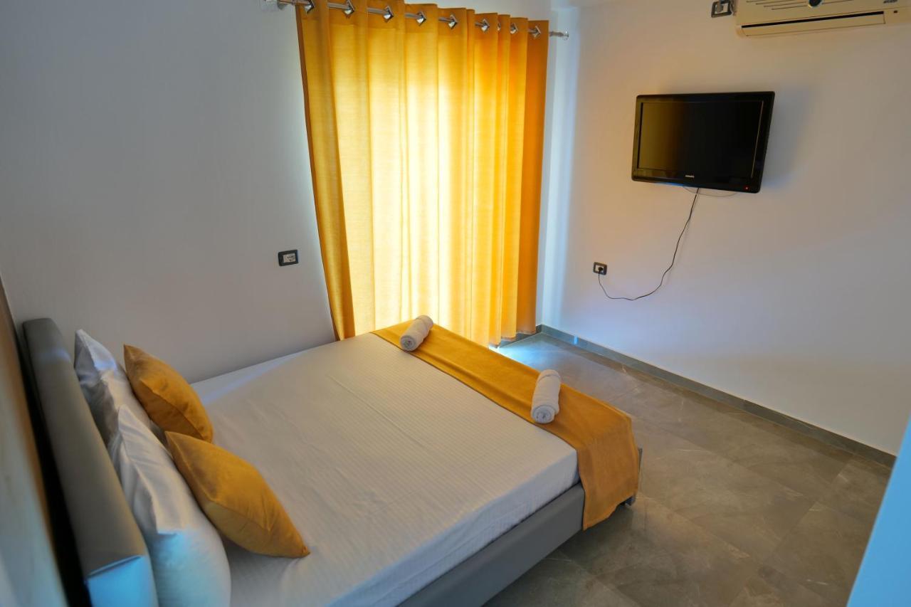 Hotel Adi-Vera Sarandë Eksteriør bilde