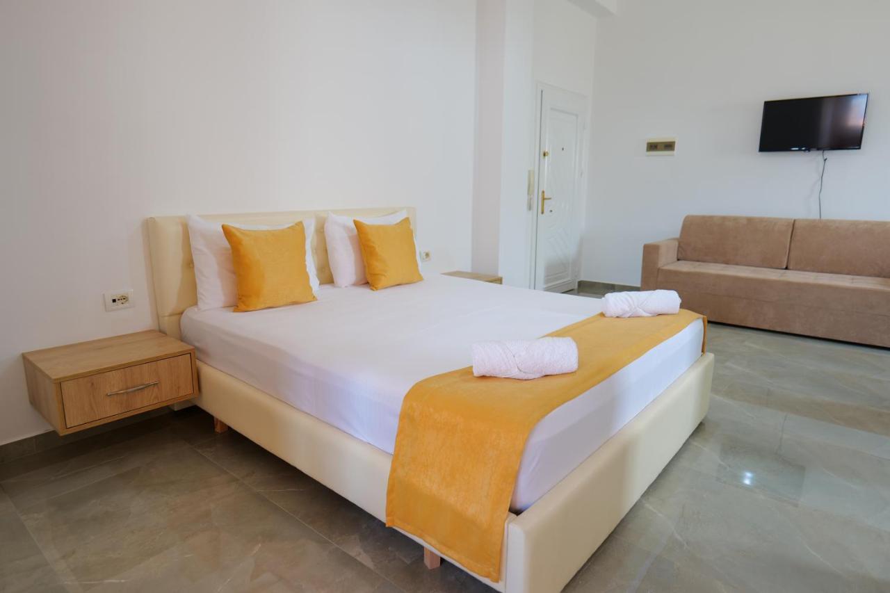 Hotel Adi-Vera Sarandë Eksteriør bilde