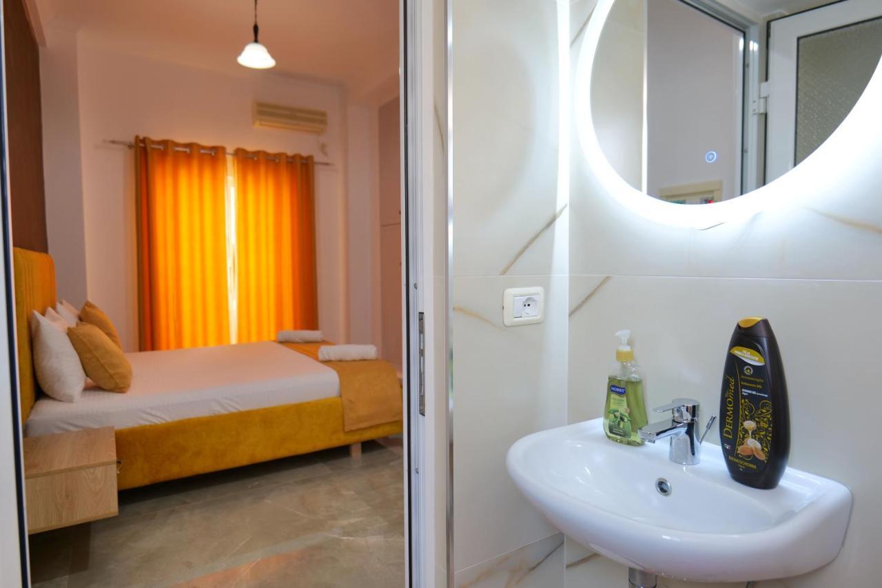 Hotel Adi-Vera Sarandë Eksteriør bilde