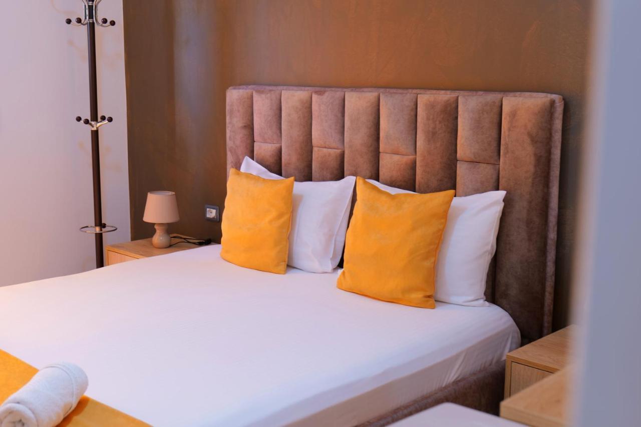 Hotel Adi-Vera Sarandë Eksteriør bilde