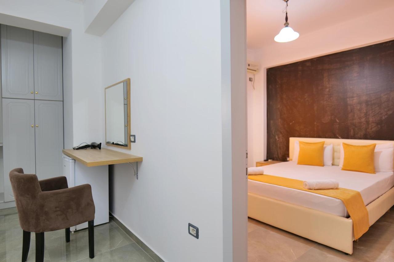 Hotel Adi-Vera Sarandë Eksteriør bilde