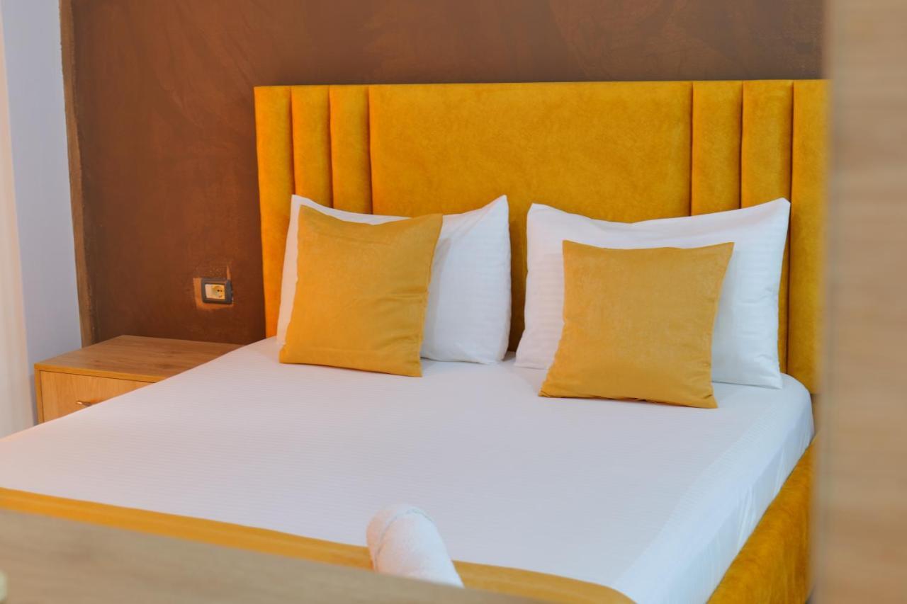 Hotel Adi-Vera Sarandë Eksteriør bilde