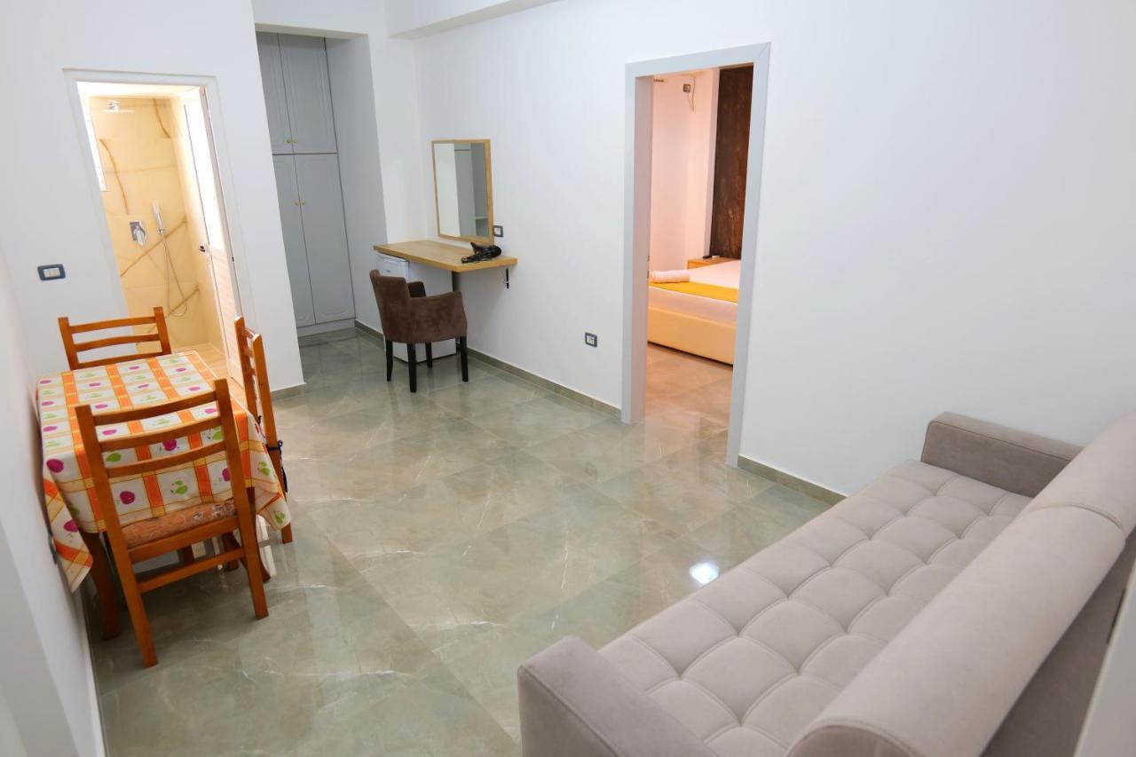 Hotel Adi-Vera Sarandë Eksteriør bilde